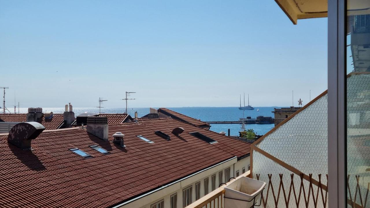 Milano Apartment Трієст Екстер'єр фото