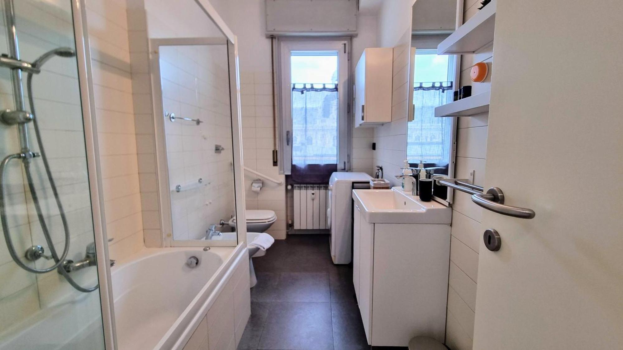 Milano Apartment Трієст Екстер'єр фото