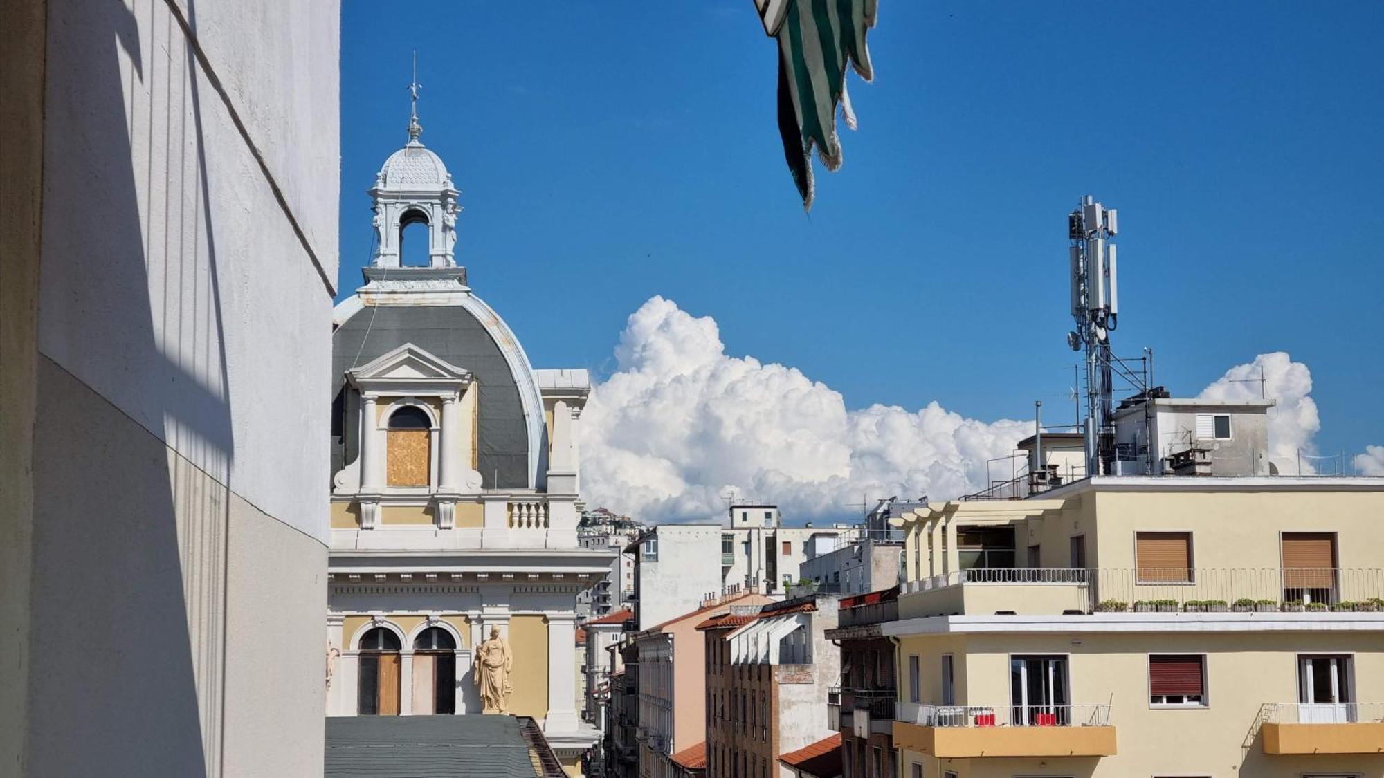 Milano Apartment Трієст Екстер'єр фото